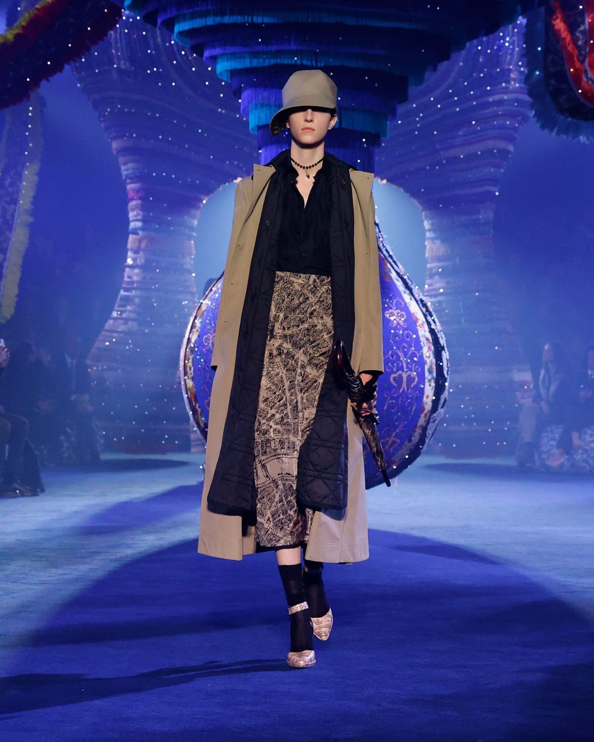 迪奥秋冬 2023 2024 巴黎 Runway 71杂志