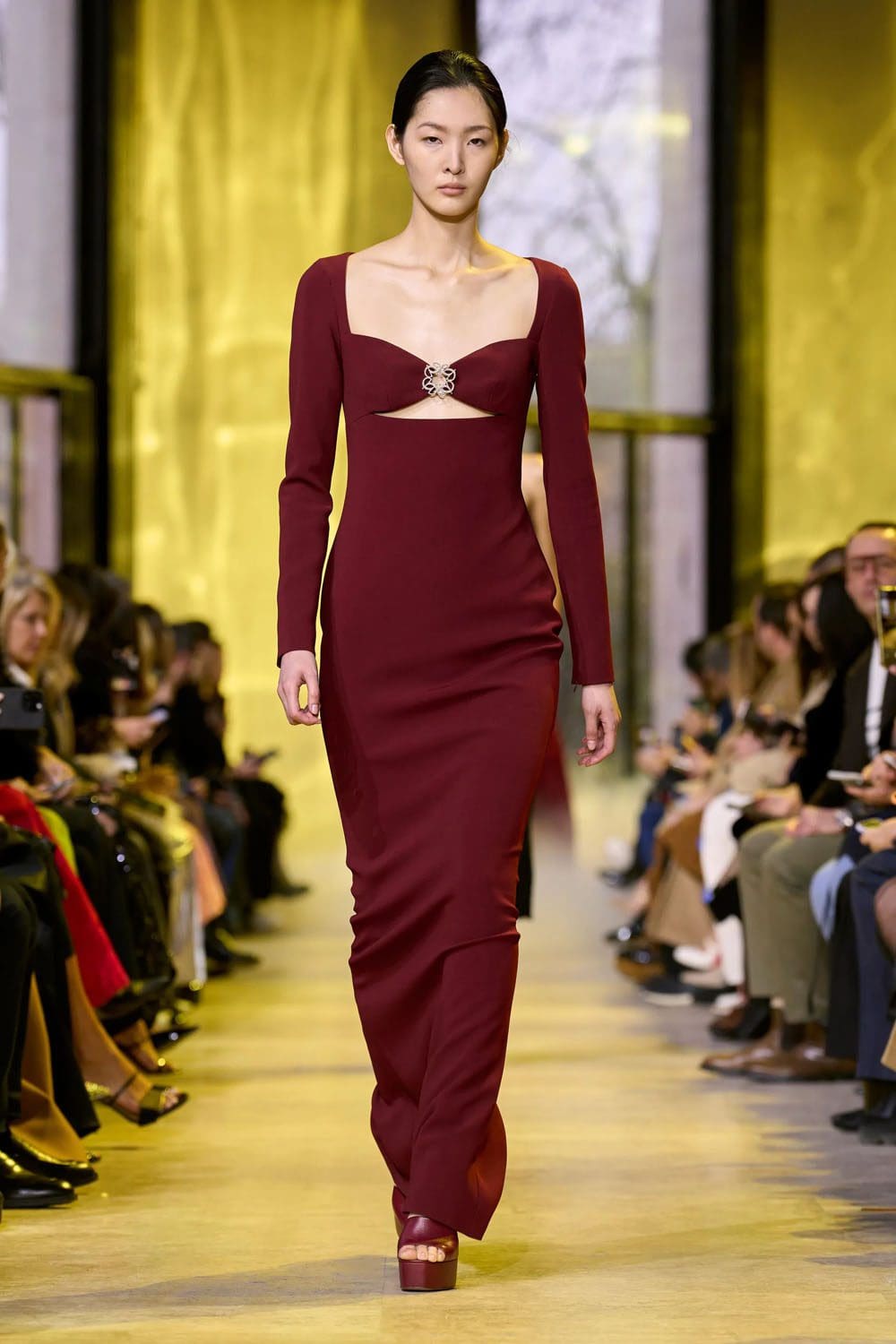 Elie Saab Autunno Inverno 2023 2024 Parigi Runway 12 Magazine