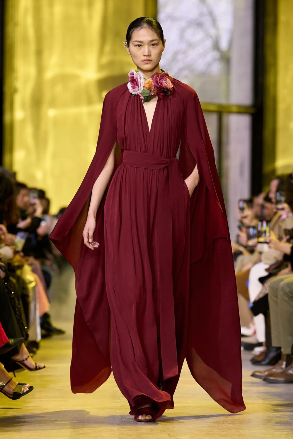 Elie Saab Autunno Inverno 2023 2024 Parigi Runway 14 Magazine
