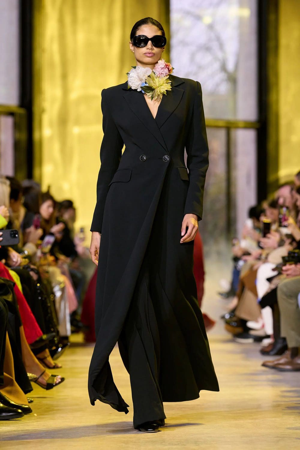 Elie Saab Autunno Inverno 2023 2024 Parigi Runway 15 Magazine