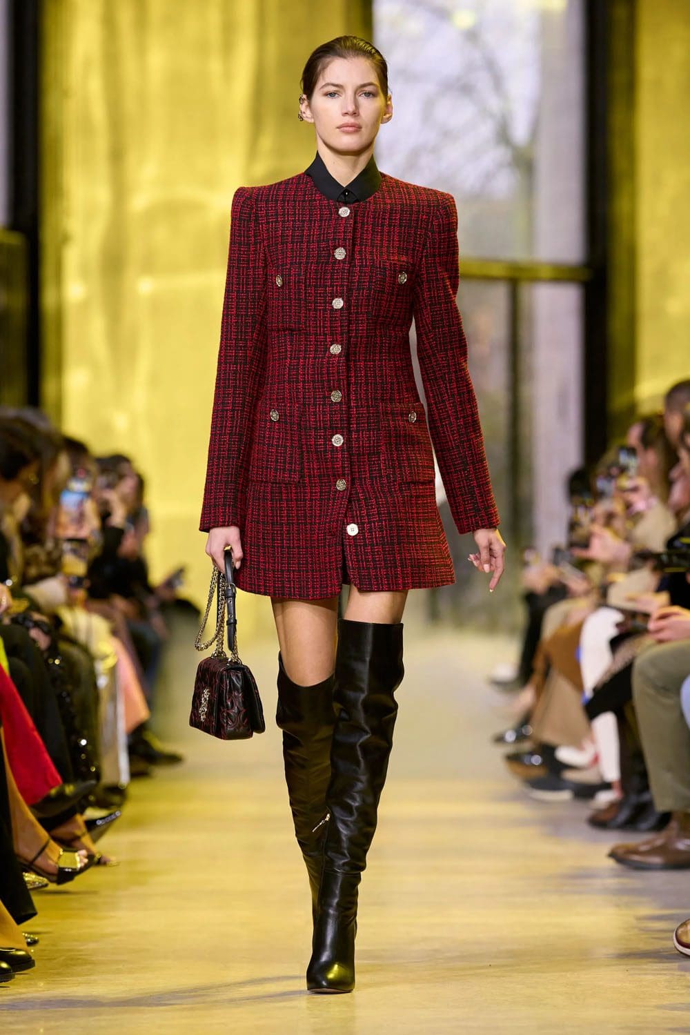 Elie Saab Autunno Inverno 2023 2024 Parigi Runway 19 Magazine