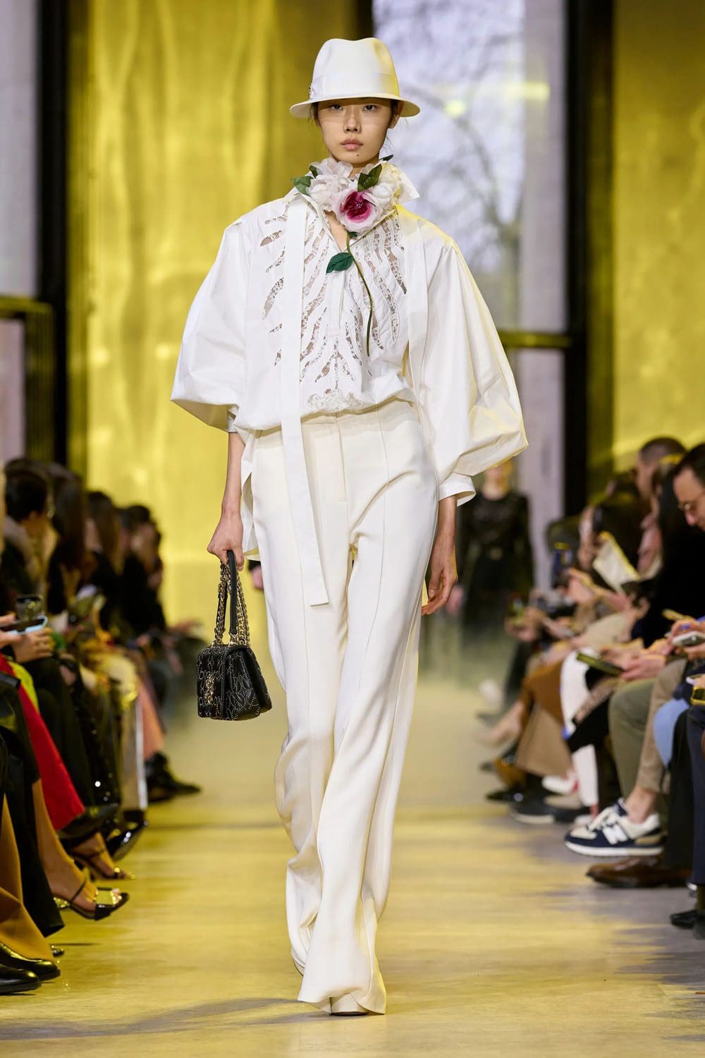 Elie Saab Autunno Inverno 2023 2024 Parigi Runway 23 Magazine