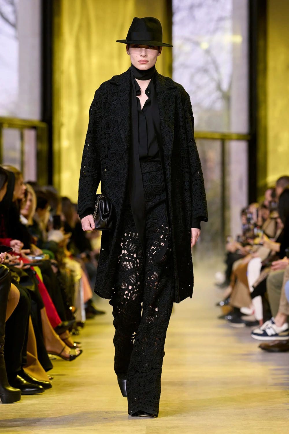 Elie Saab Autunno Inverno 2023 2024 Parigi Runway 24 Magazine