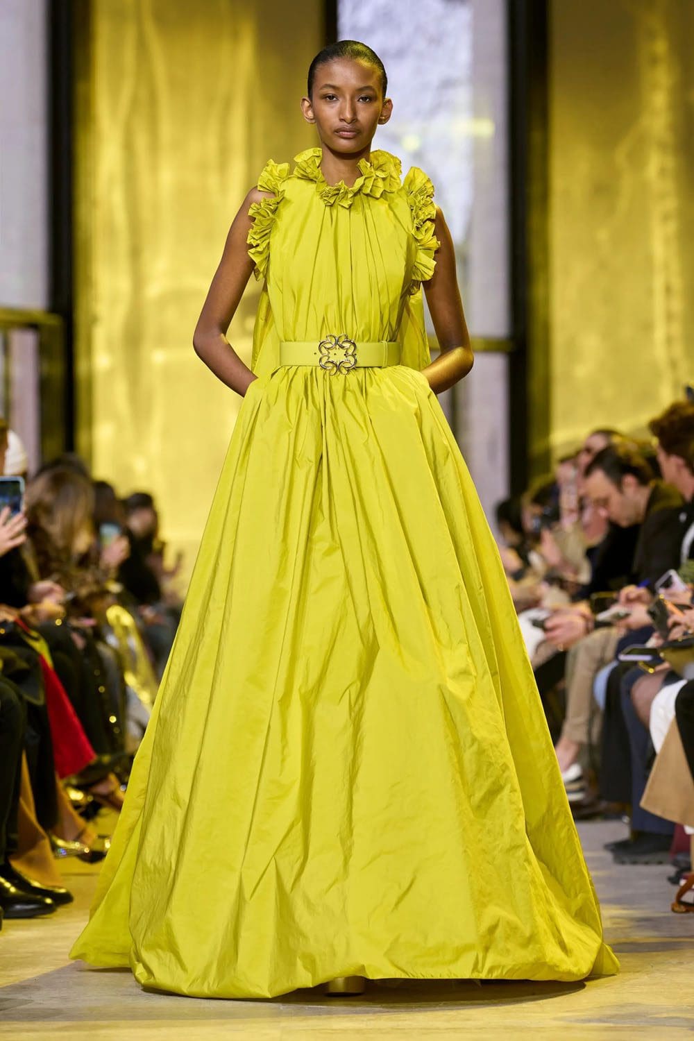 Elie Saab Autunno Inverno 2023 2024 Parigi Runway 42 Magazine