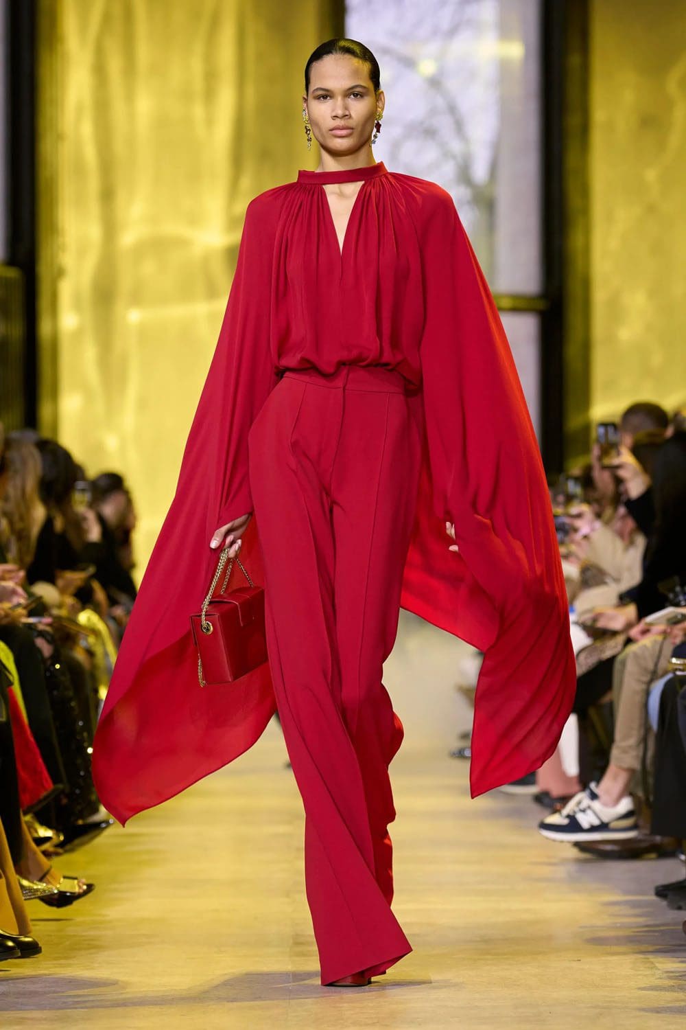 Elie Saab Autunno Inverno 2023 2024 Parigi Runway 49 Magazine