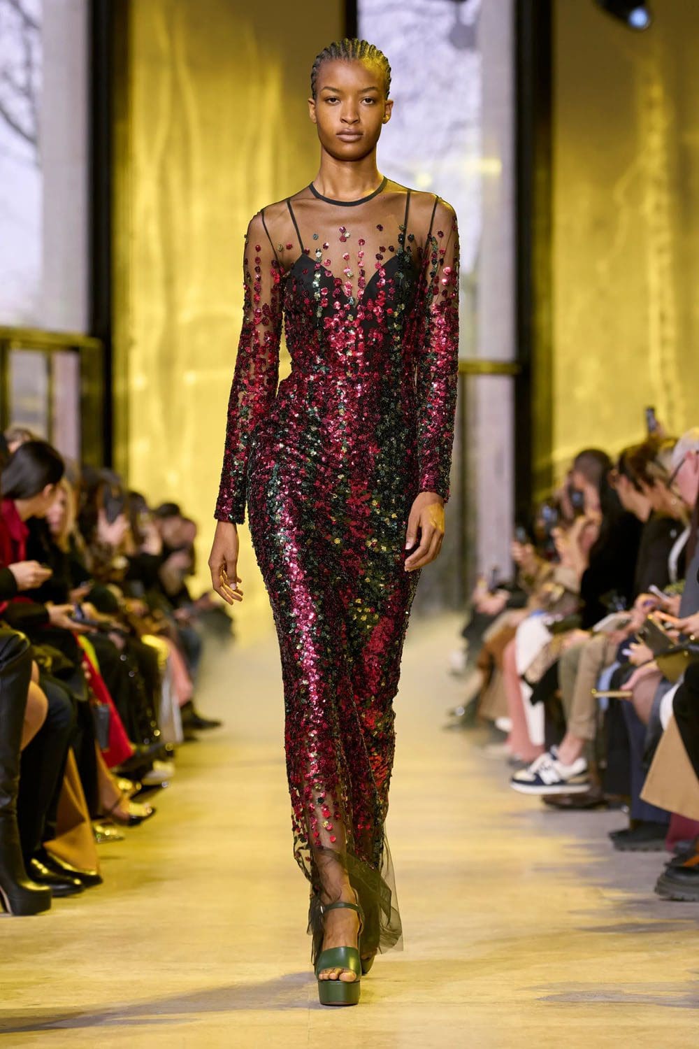 Elie Saab Autunno Inverno 2023 2024 Parigi Runway 59 Magazine