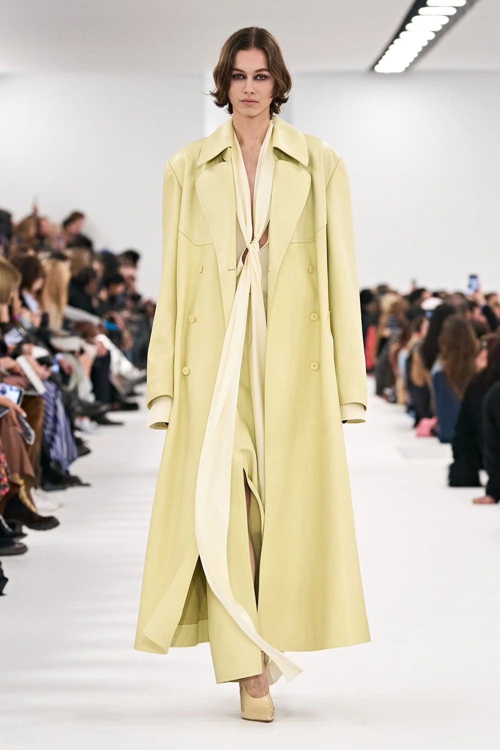 ジバンシィ 秋冬 2023 2024 パリ Runway 雑誌11