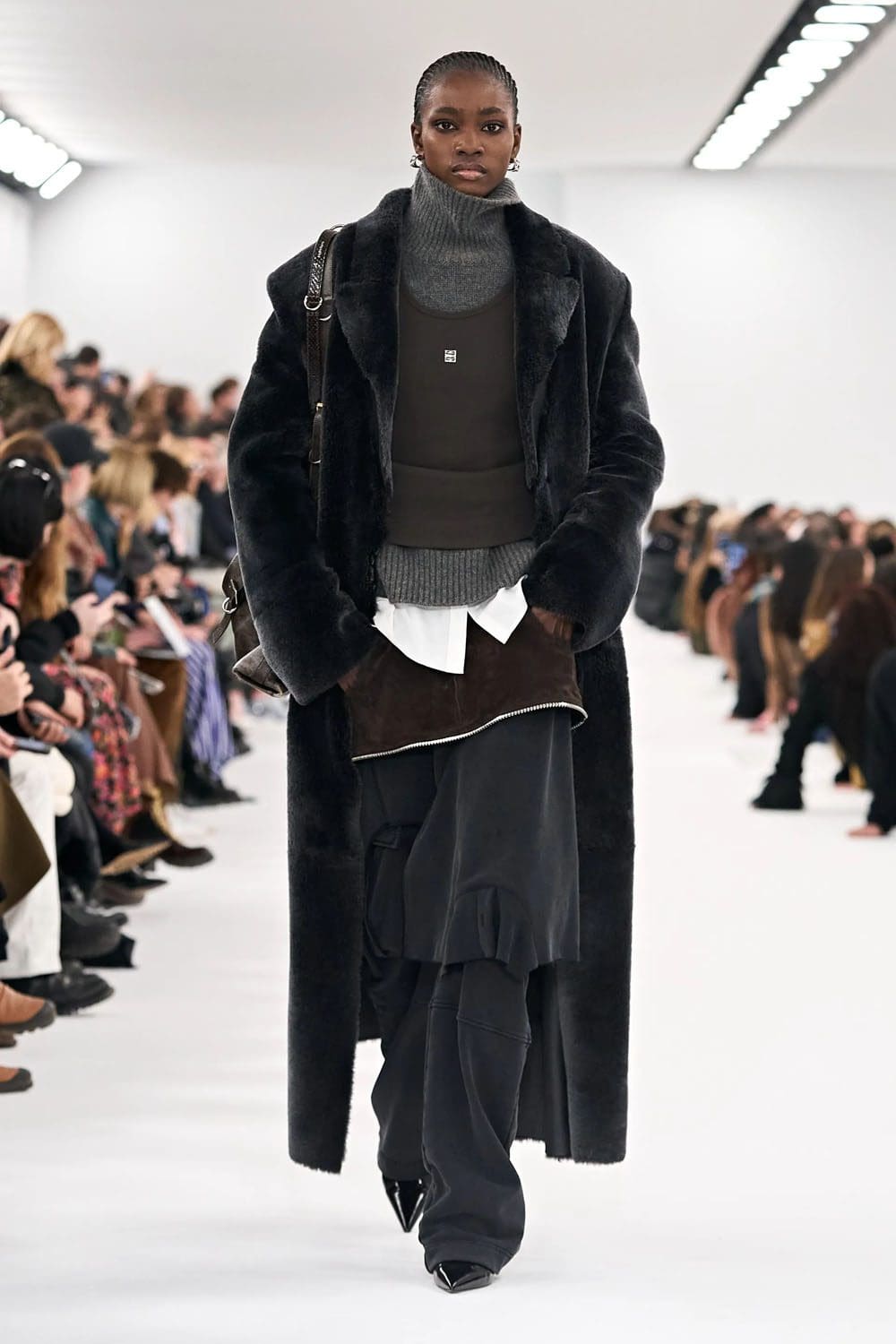 ジバンシィ 秋冬 2023 2024 パリ Runway 雑誌30