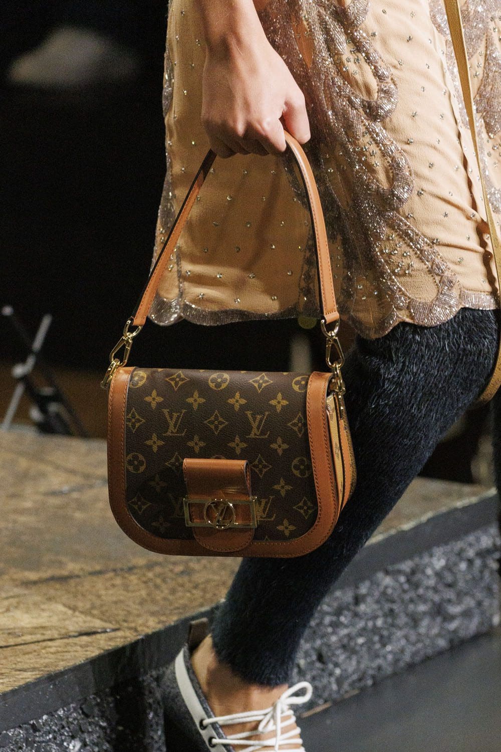 Louis Vuitton Otoño Invierno 2023 2024 Bolsos Runway Magazine 15