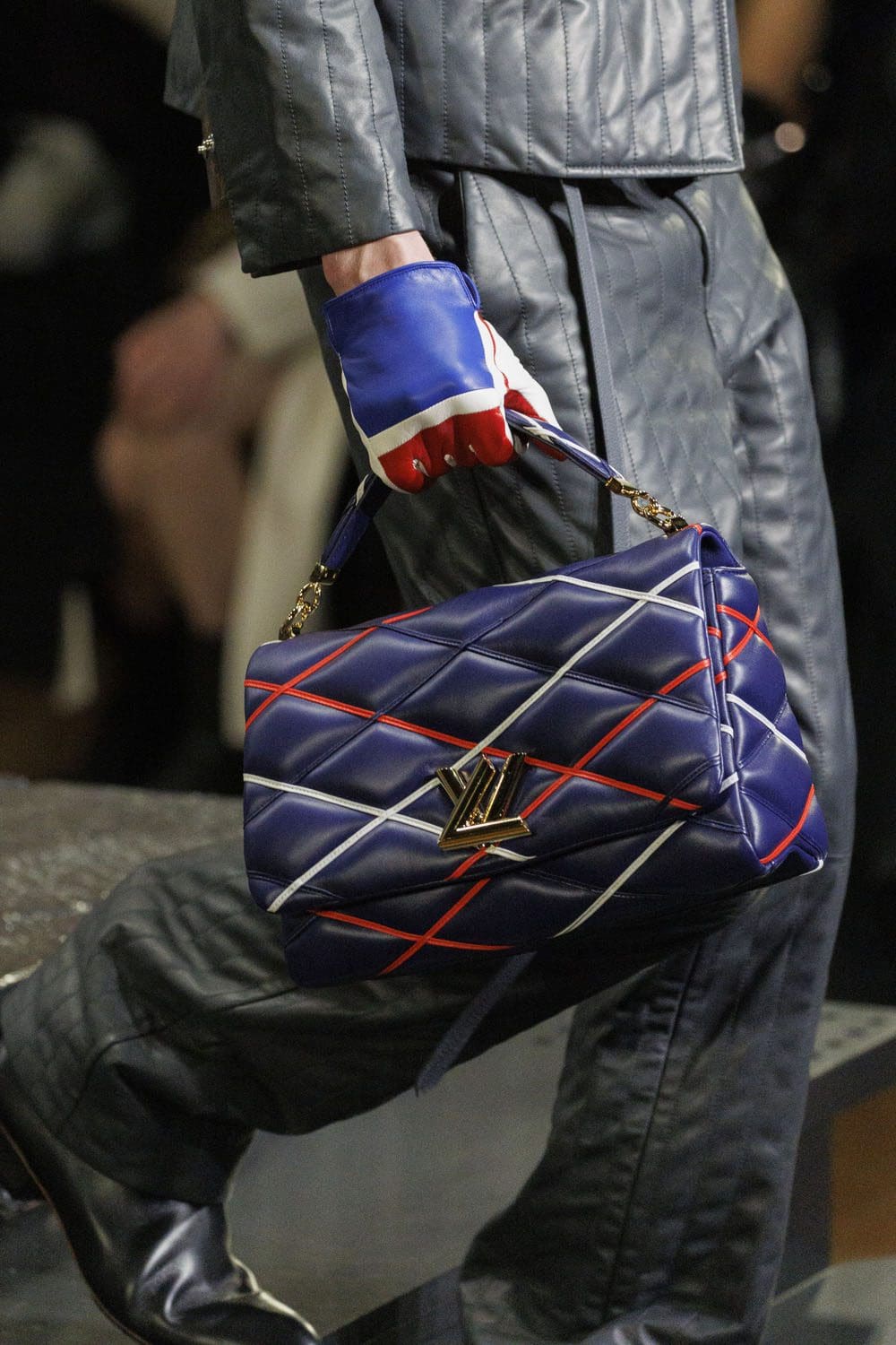 Louis Vuitton Otoño Invierno 2023 2024 Bolsos Runway Magazine 17