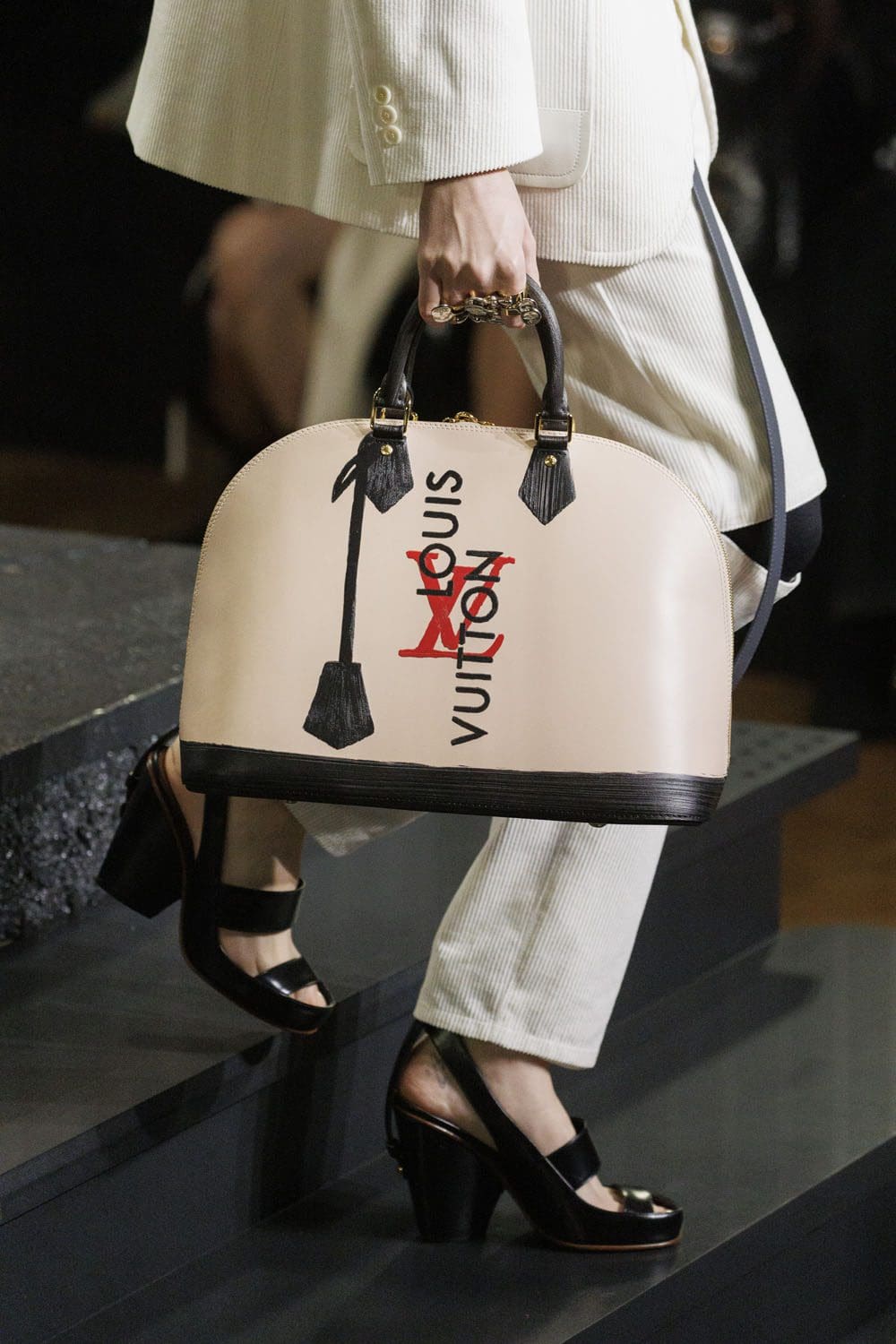 Louis Vuitton Otoño Invierno 2023 2024 Bolsos Runway Magazine 3