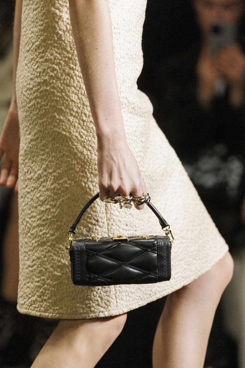 Louis Vuitton Otoño Invierno 2023 2024 Bolsos Runway Magazine 4