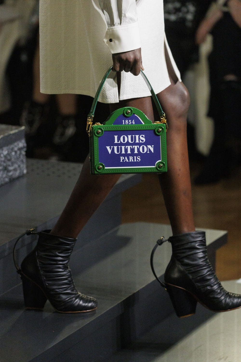 Louis Vuitton Otoño Invierno 2023 2024 Bolsos Runway Magazine 5