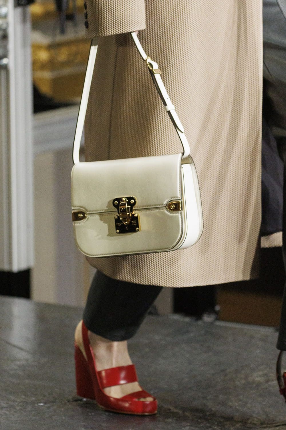Louis Vuitton Otoño Invierno 2023 2024 Bolsos Runway Magazine 7