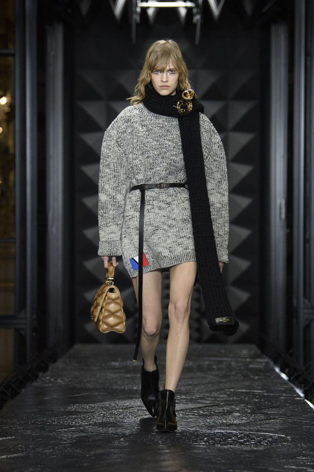 Louis Vuitton Otoño Invierno 2023 2024 Runway Magazine 23