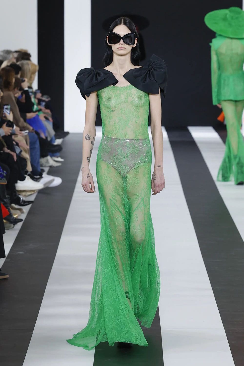 Nina Ricci 秋冬 2023 2024 Runway 16杂志