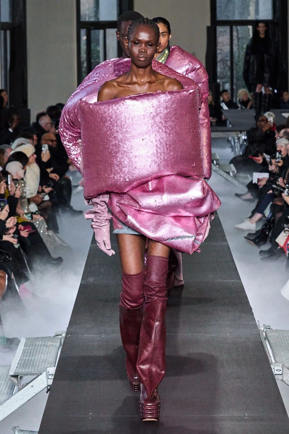 Rick Owens Otoño Invierno 2023 2024 París Runway Magazine 18