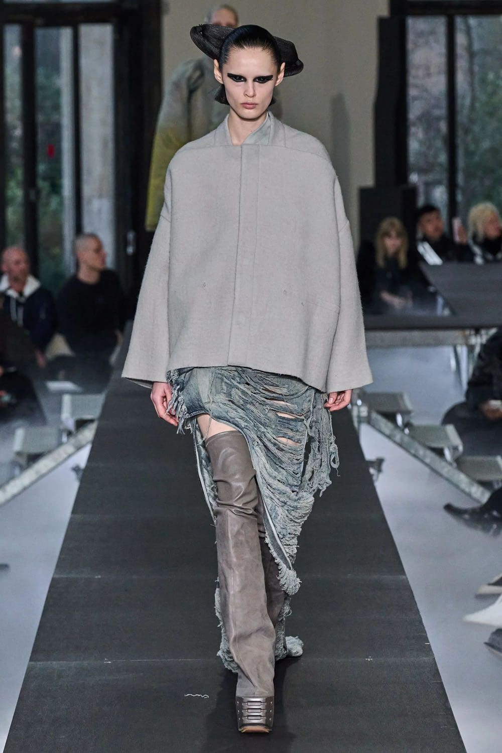 Rick Owens Otoño Invierno 2023 2024 París Runway Magazine 28