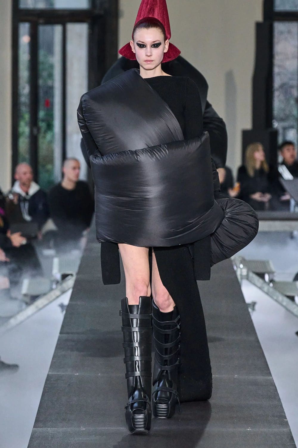Rick Owens Otoño Invierno 2023 2024 París Runway Magazine 30
