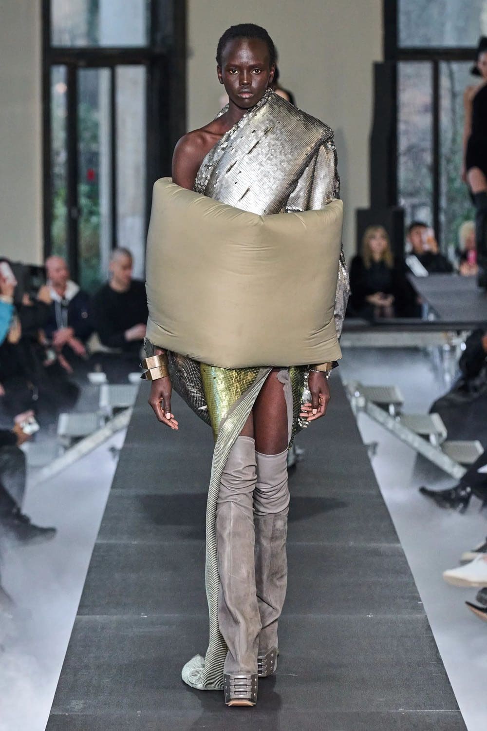 Rick Owens Otoño Invierno 2023 2024 París Runway Magazine 9