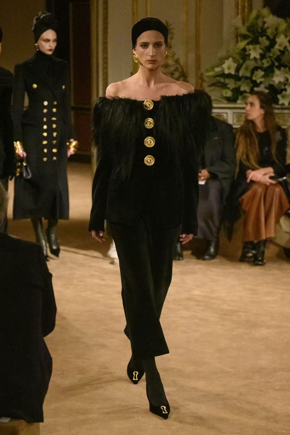 Schiaparelli Autunno Inverno 2023 2024 Pronto da indossare Runway 10 Magazine