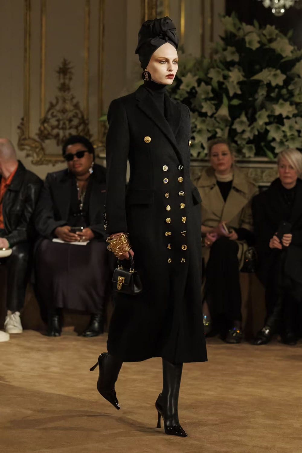 Schiaparelli Autunno Inverno 2023 2024 Pronto da indossare Runway 11 Magazine