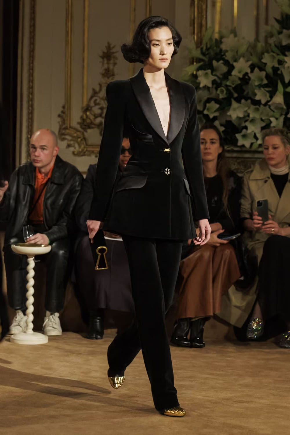 Schiaparelli Autunno Inverno 2023 2024 Pronto da indossare Runway 12 Magazine