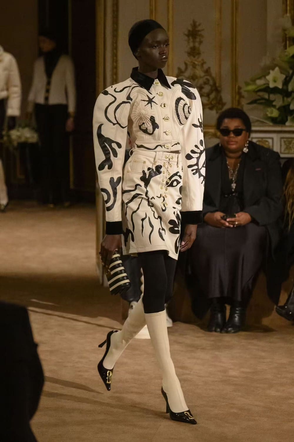 Schiaparelli Autunno Inverno 2023 2024 Pronto da indossare Runway 13 Magazine