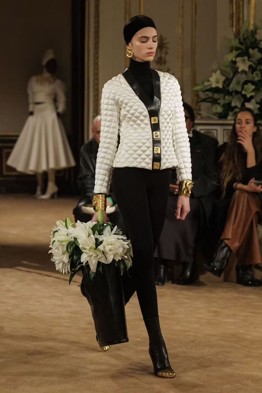 Schiaparelli Autunno Inverno 2023 2024 Pronto da indossare Runway 15 Magazine