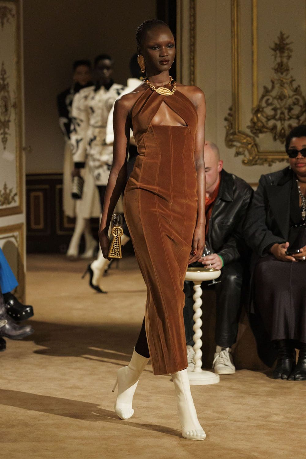 Schiaparelli Autunno Inverno 2023 2024 Pronto da indossare Runway 34 Magazine
