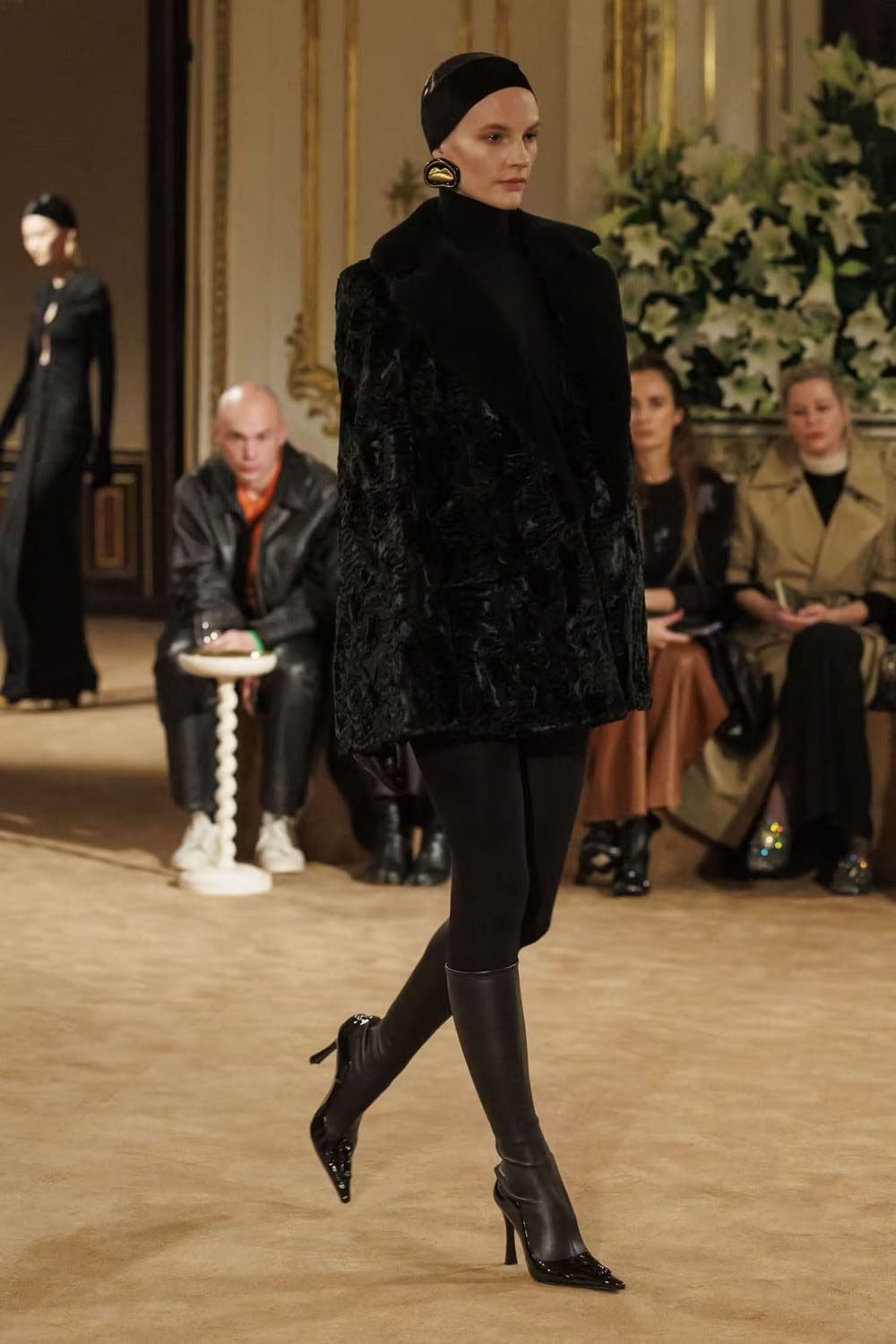 Schiaparelli Autunno Inverno 2023 2024 Pronto da indossare Runway 8 Magazine