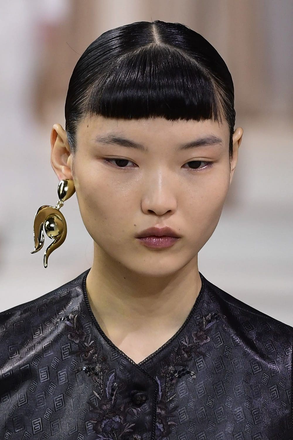 夏姿陈 (Shiatzy Chen) 秋季 2023 信息 Runway 39杂志