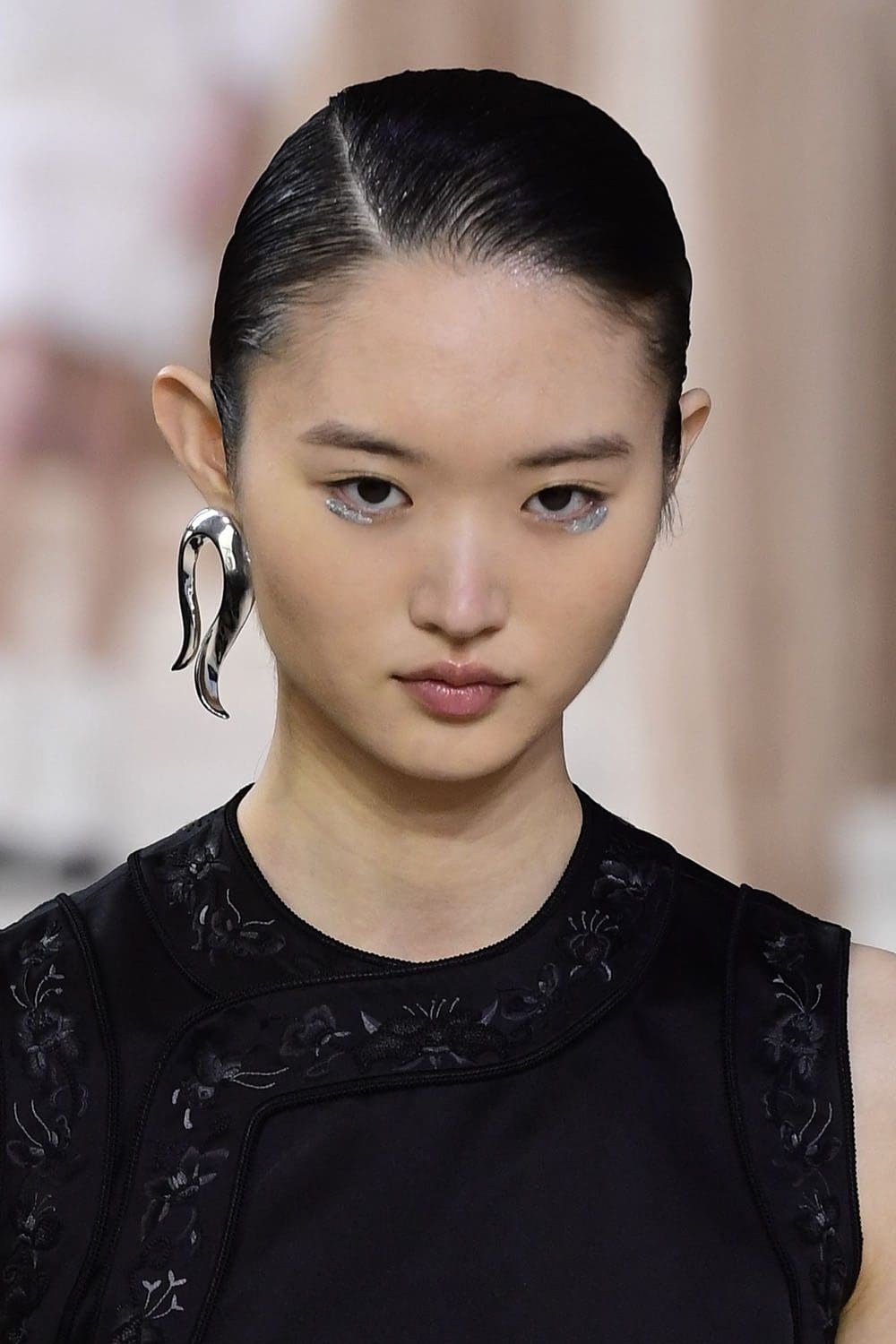 夏姿陈 (Shiatzy Chen) 秋季 2023 信息 Runway 41杂志