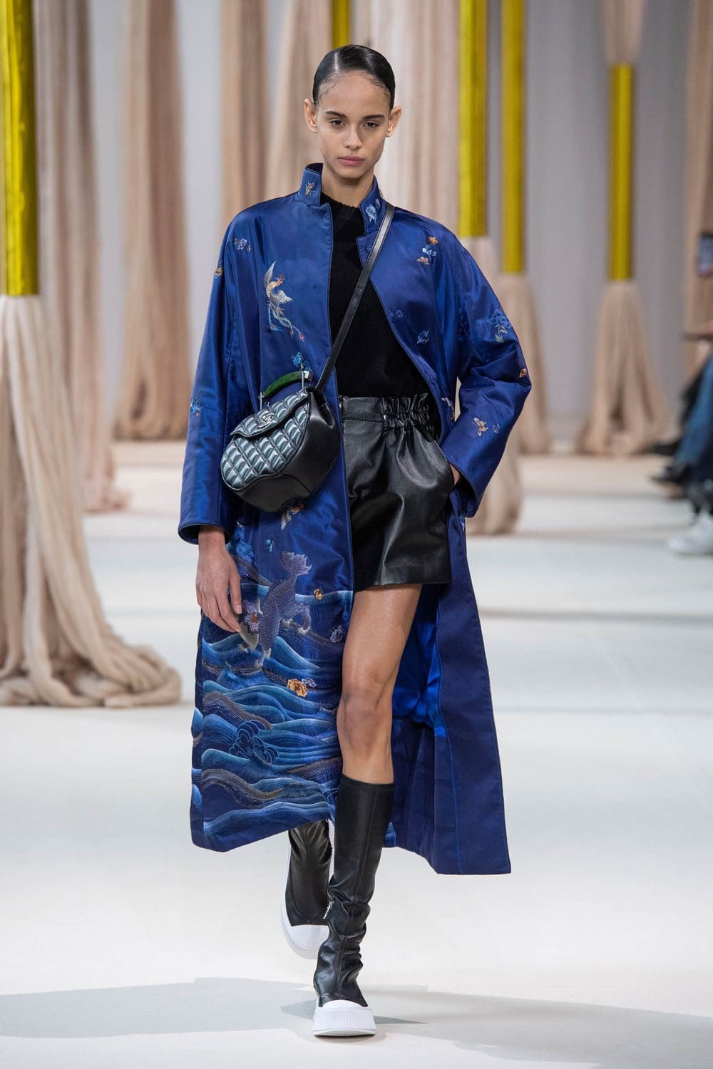 夏姿陈 (Shiatzy Chen) 秋冬 2023 2024 巴黎 Runway 36杂志