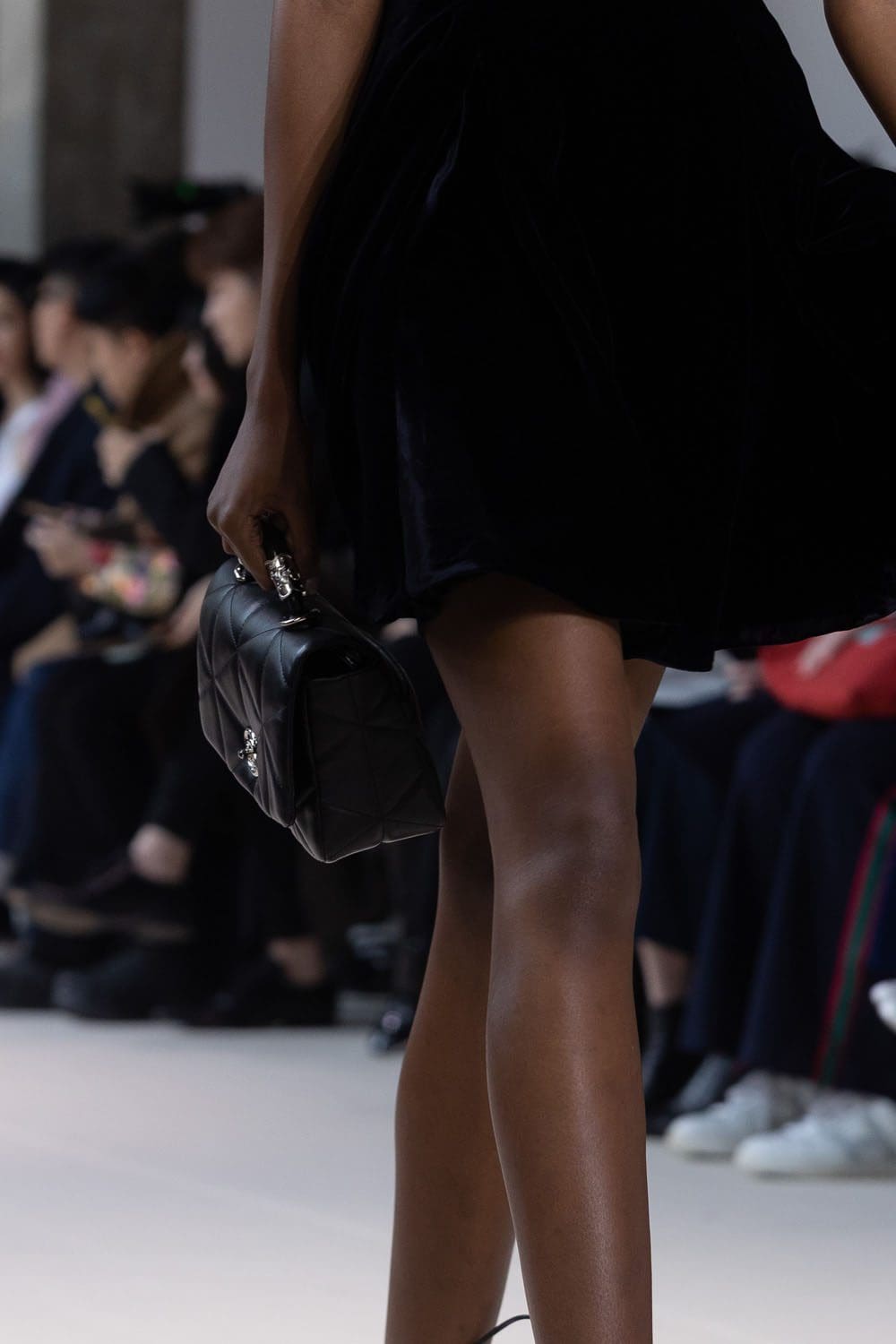 夏姿陈 (Shiatzy Chen) 秋冬 2023 2024 巴黎 Runway 78杂志