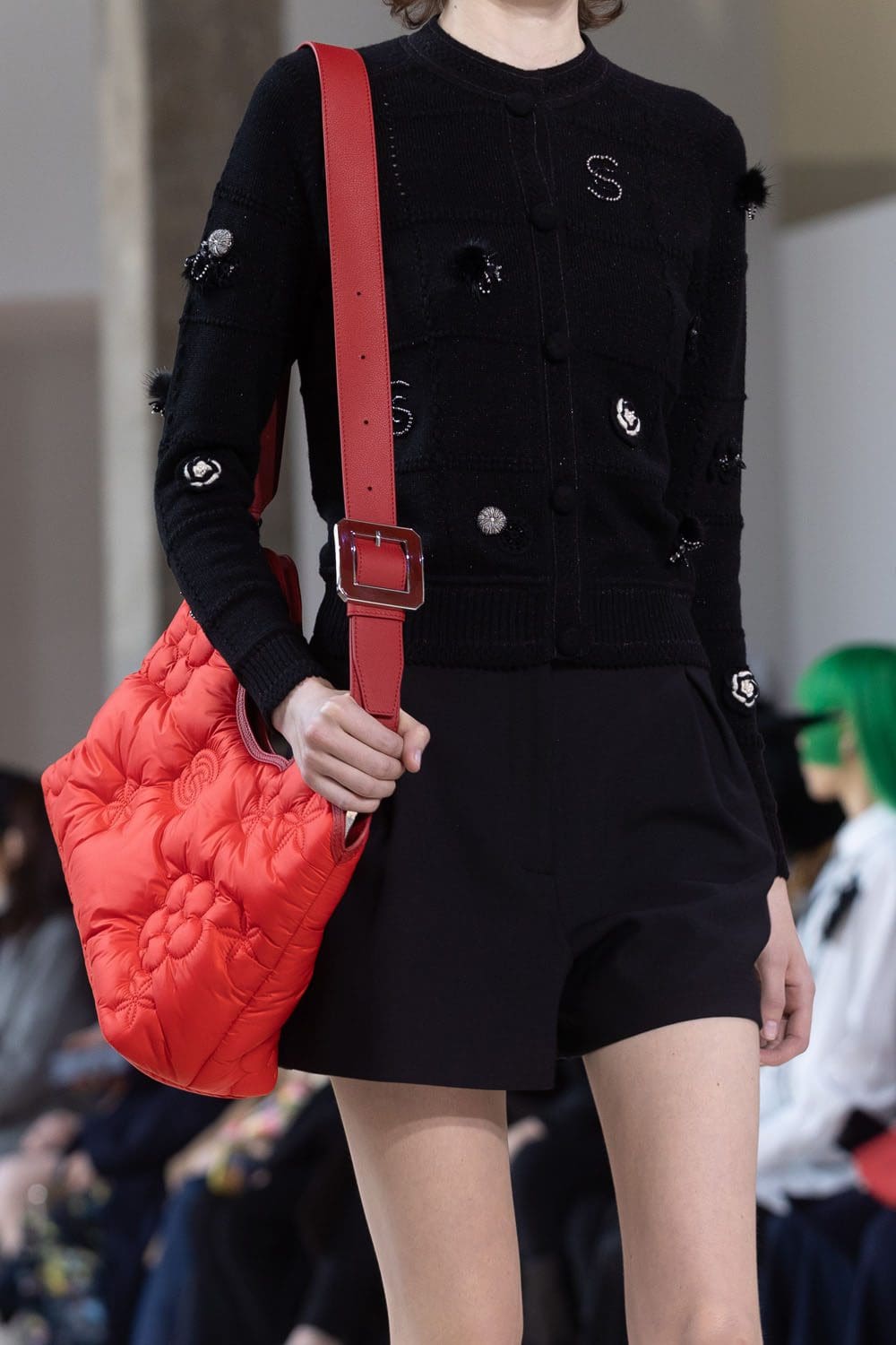 夏姿陈 (Shiatzy Chen) 秋冬 2023 2024 巴黎 Runway 81杂志