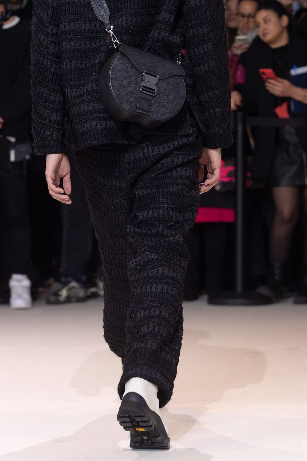 夏姿陈 (Shiatzy Chen) 秋冬 2023 2024 巴黎 Runway 83杂志