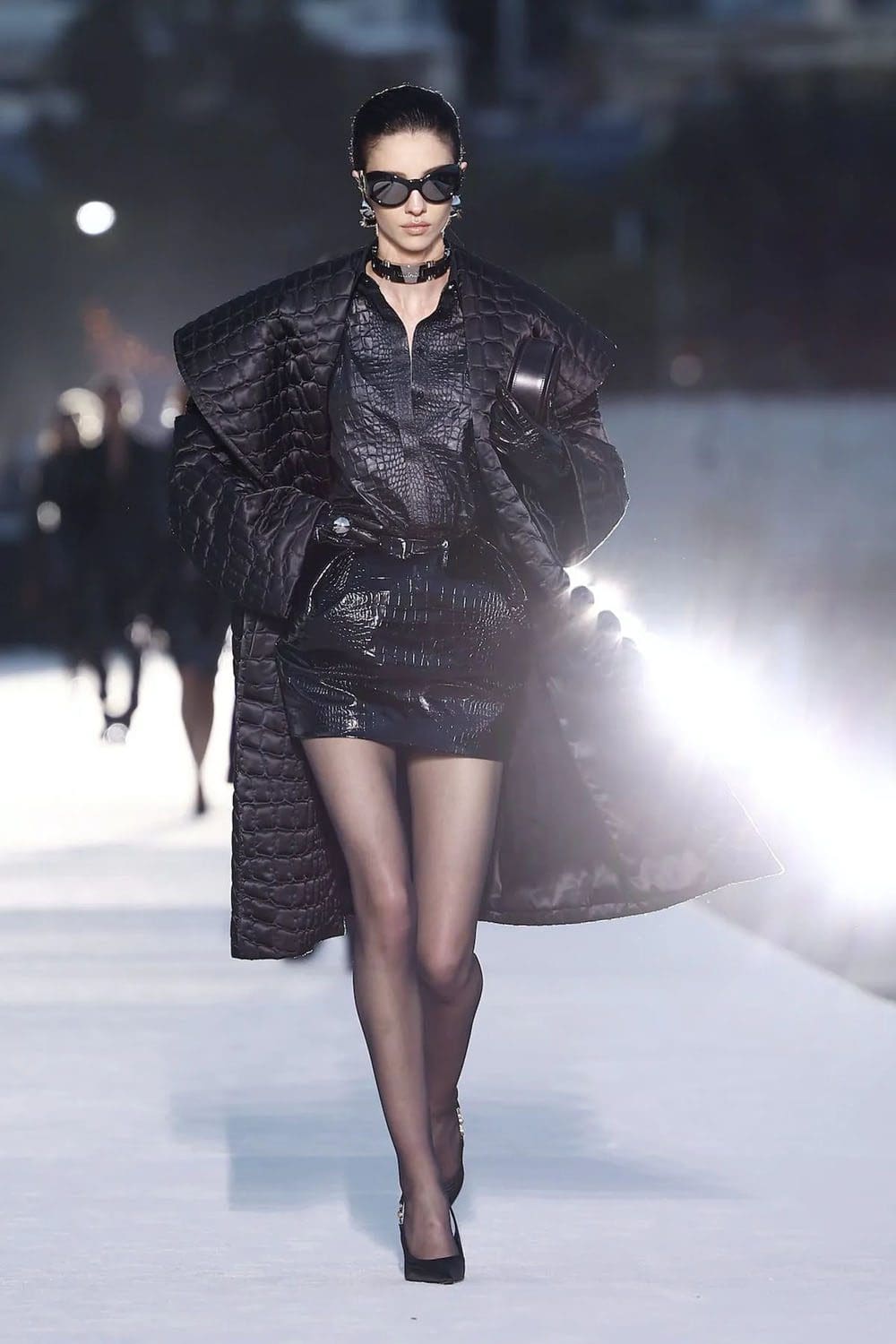 Versace Fall Winter 2023 Los Angeles Runway Magazine 27