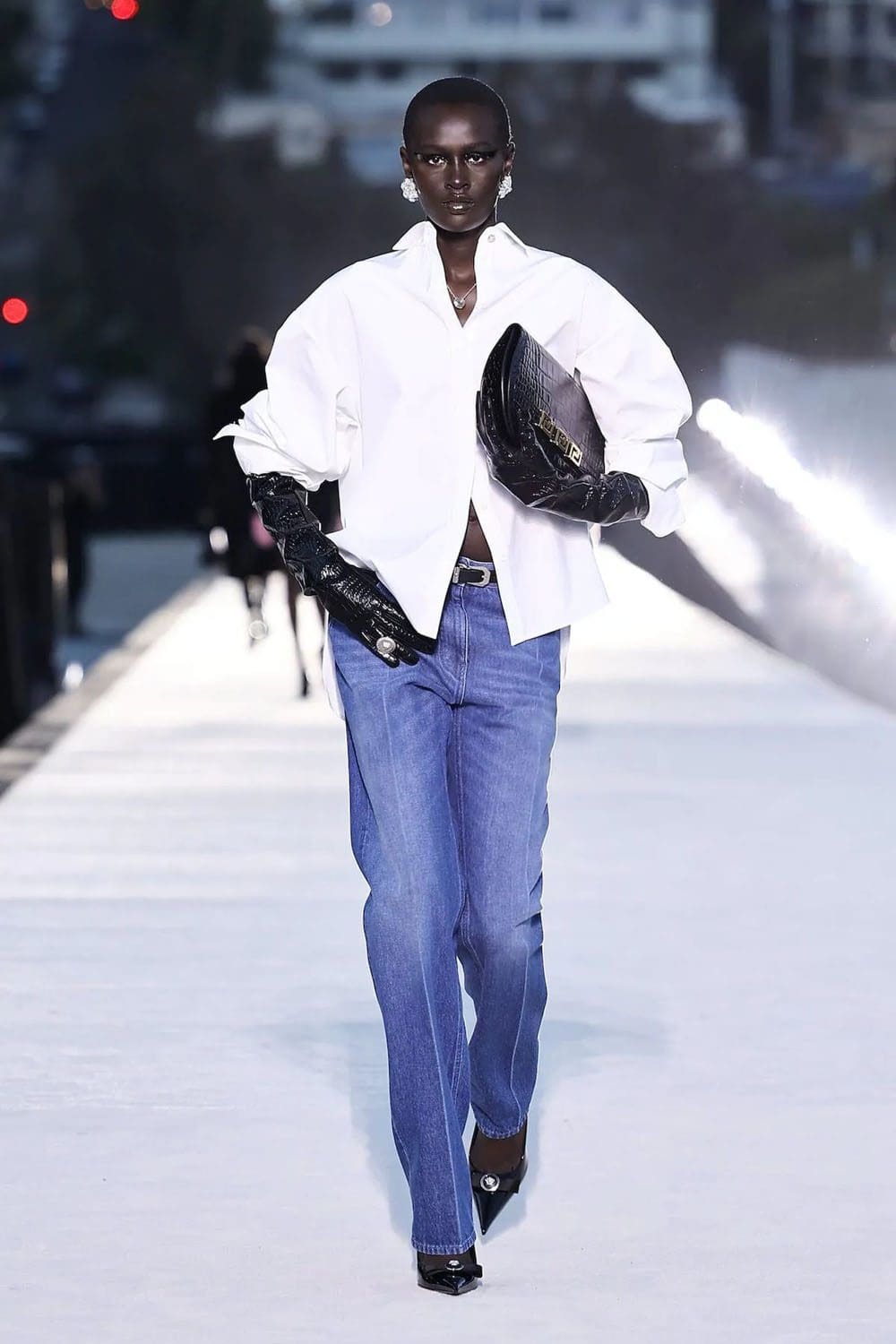 Versace Fall Winter 2023 Los Angeles Runway Magazine 42