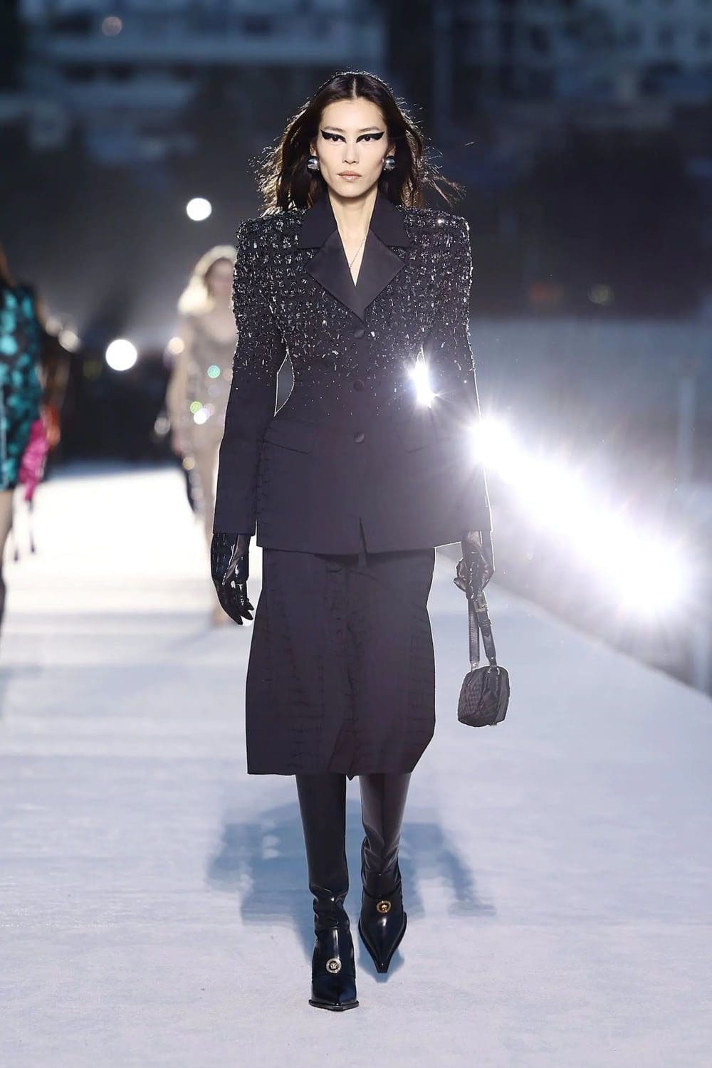 Versace Fall Winter 2023 Los Angeles Runway Magazine 52