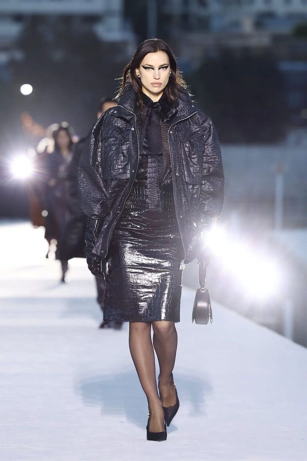 Versace Fall Winter 2023 Los Angeles Runway Magazine 59