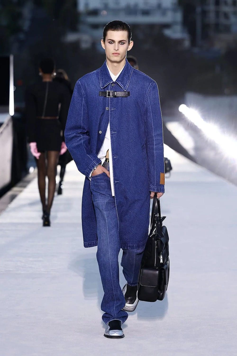 Versace Fall Winter 2023 Los Angeles Runway Magazine 67