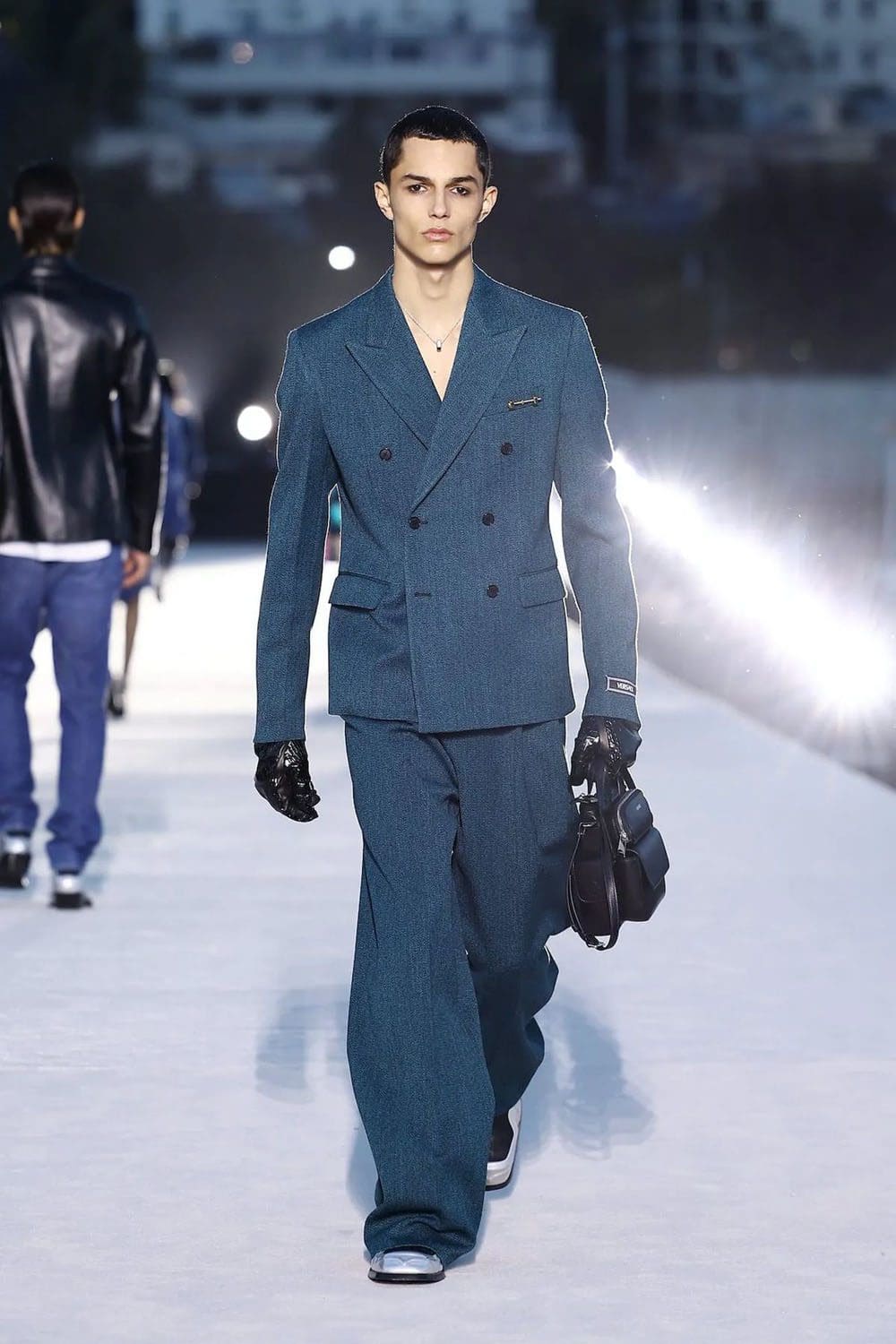 Versace Fall Winter 2023 Los Angeles Runway Magazine 68