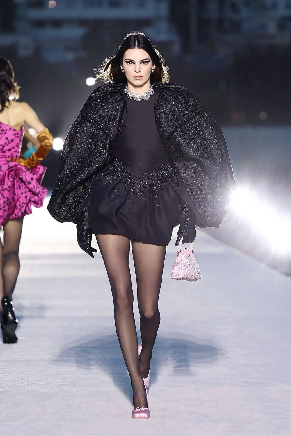 Versace Fall Winter 2023 Los Angeles Runway Magazine 71