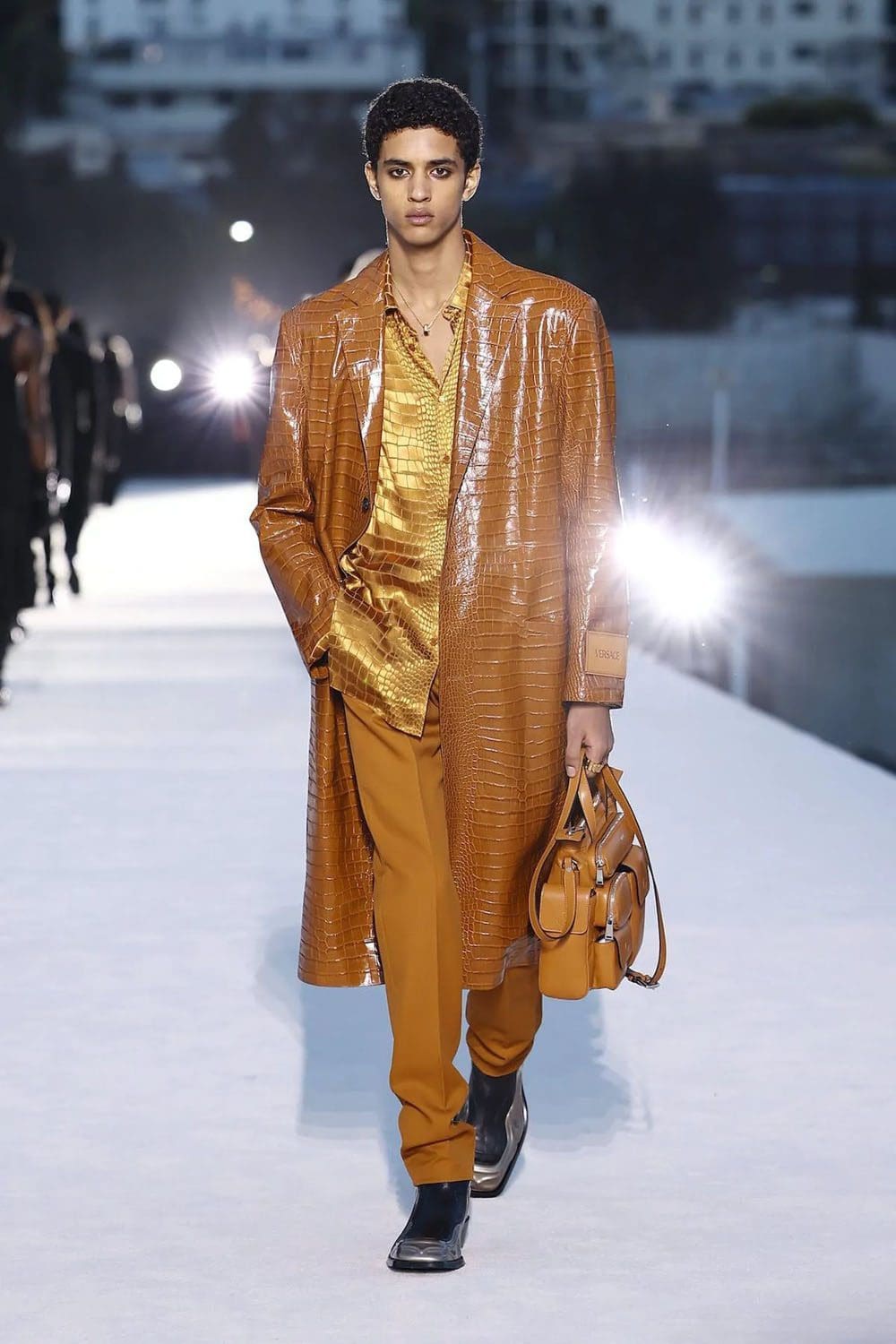 Versace Fall Winter 2023 Los Angeles Runway Magazine 73