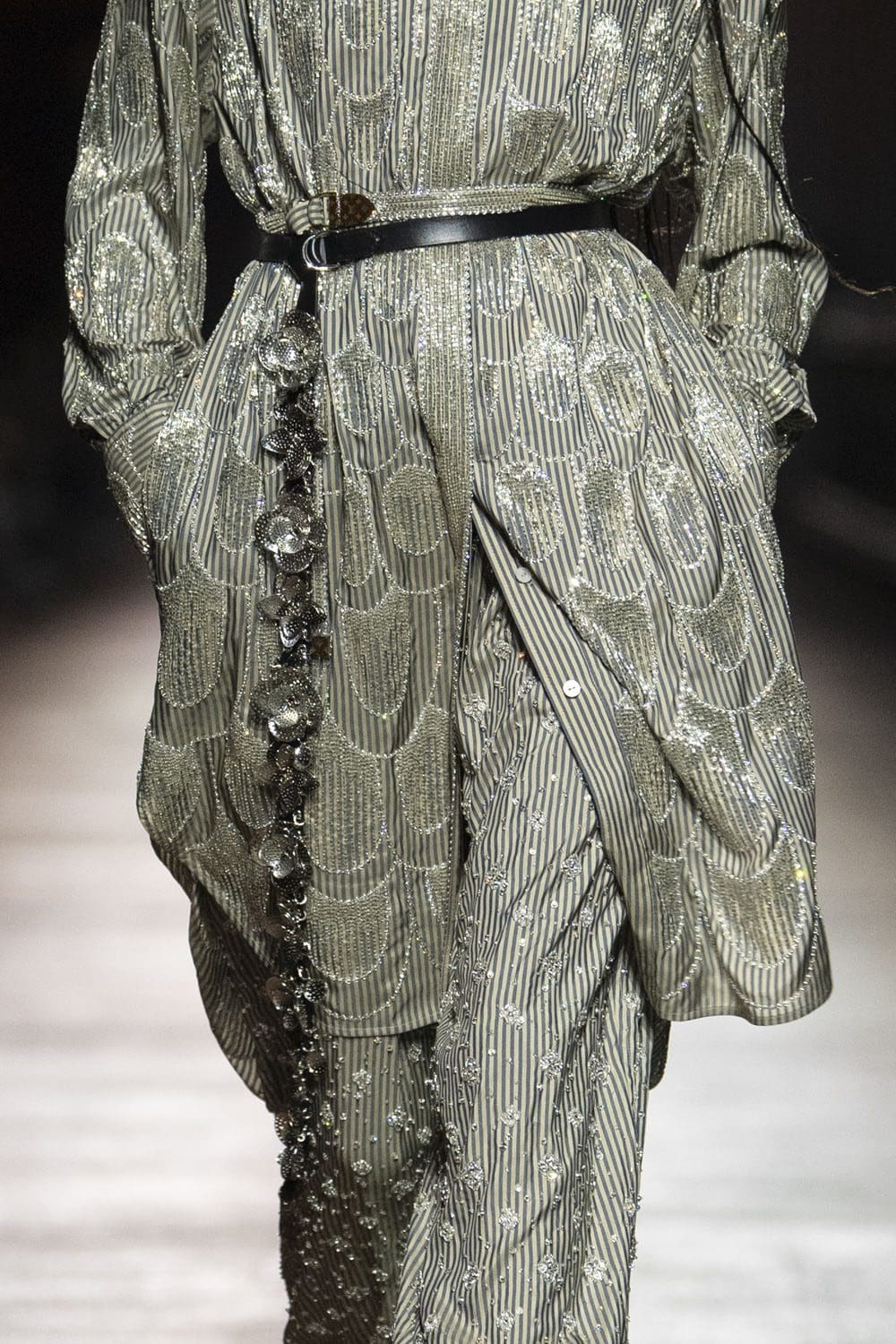Louis Vuitton Pré-Automne 2023 Sacs, chaussures, détails Runway Magazine (10)