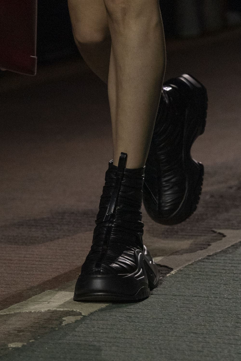 Louis Vuitton Pré-Automne 2023 Sacs, chaussures, détails Runway Magazine (11)
