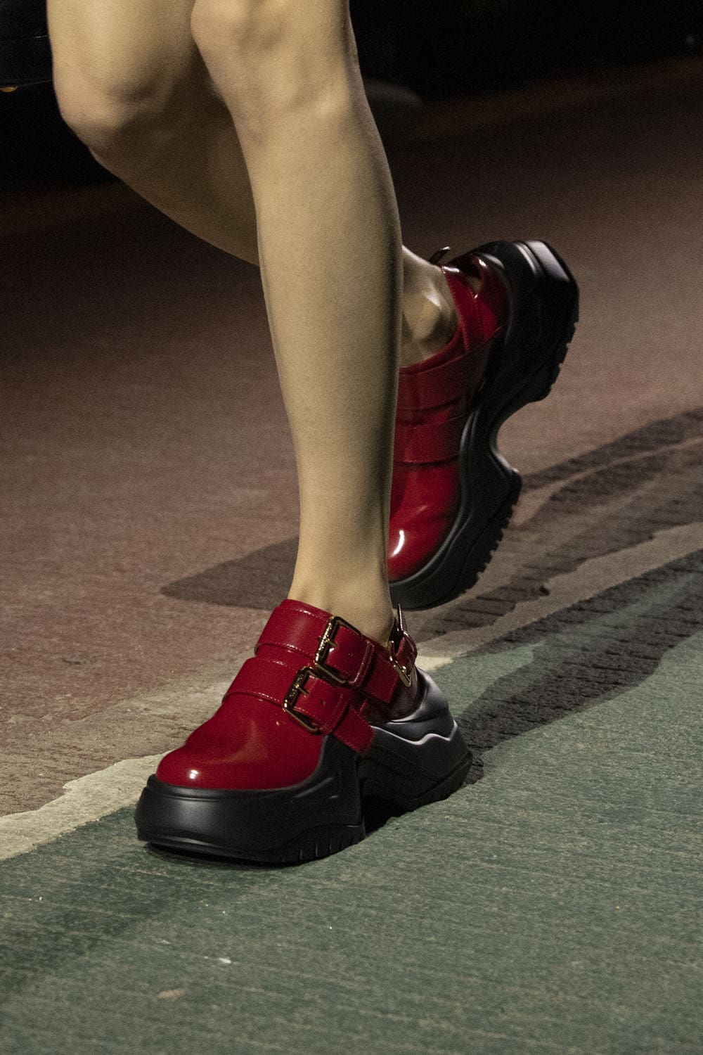 Louis Vuitton Pré-Automne 2023 Sacs, chaussures, détails Runway Magazine (16)