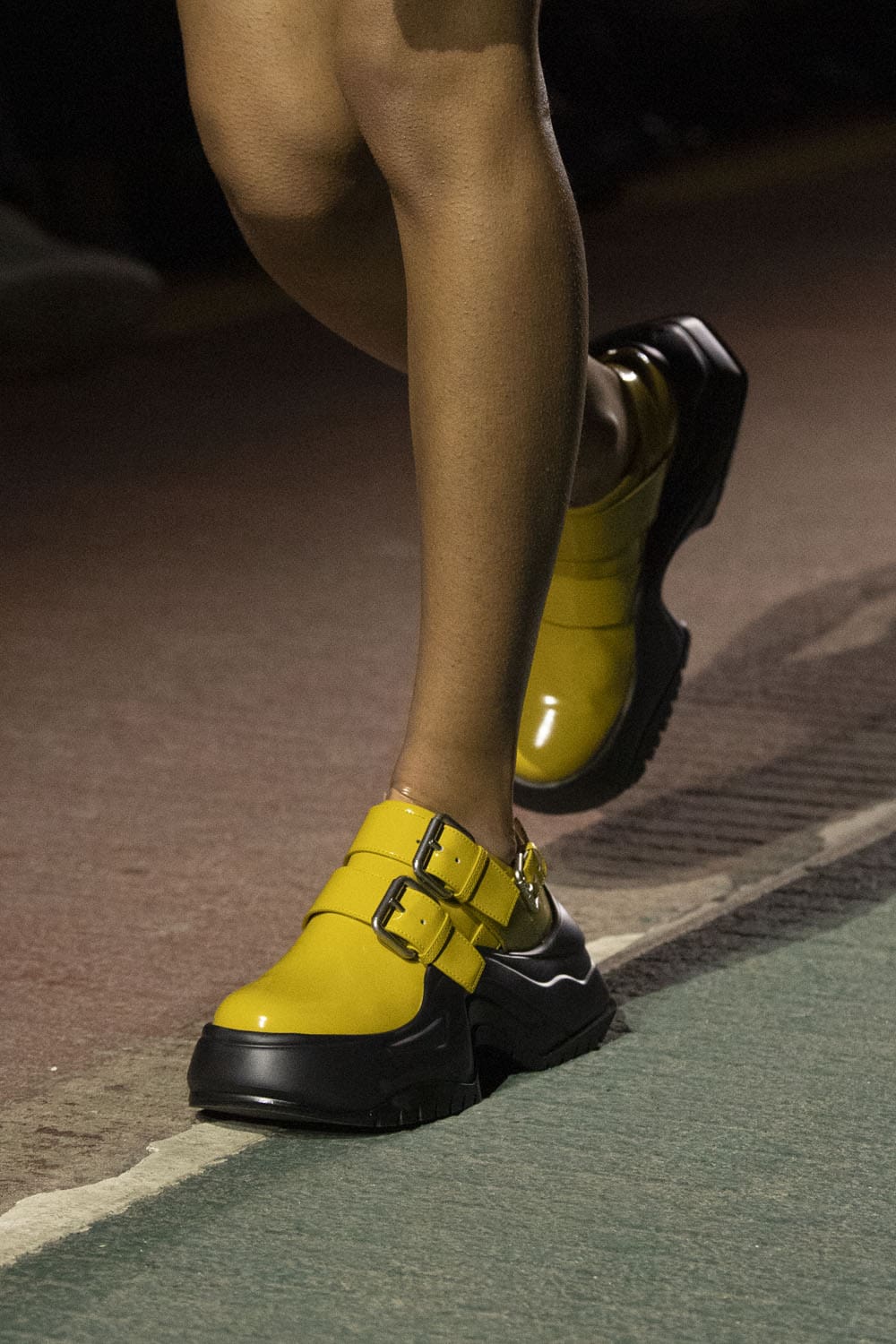 Louis Vuitton Pré-Automne 2023 Sacs, chaussures, détails Runway Magazine (21)