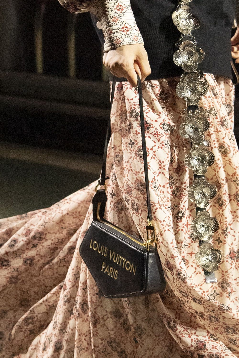 Louis Vuitton Pré-Automne 2023 Sacs, chaussures, détails Runway Magazine (59)